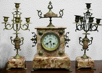 Каминный гарнитур: часы и пара канделябров. Шпиатр, литье, золочение, 