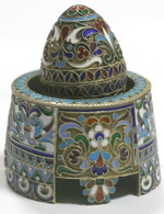 Солонка с пасхальным яйцом в русском стиле, украшенные разноцветной эм