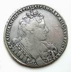 1 Рубль 1733 г. Л.ст.:С брошью на груди Портрет 1731-1732 гг.